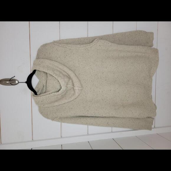 American Eagle Outfitters XXL cream hooded pullover with kangaroo pocket - Picture 2 of 5